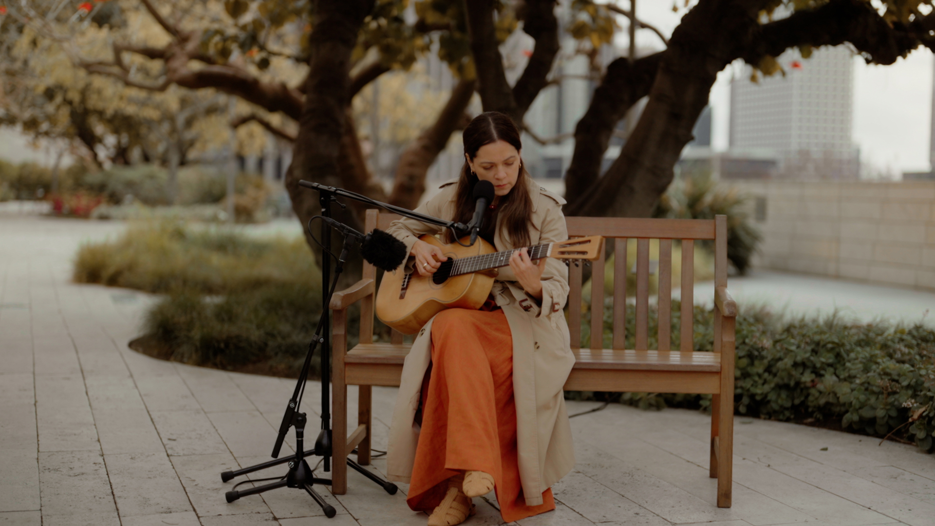 NATALIA LAFOURCADE presenta “PAJARITO COLIBRÍ” en formato acústico.