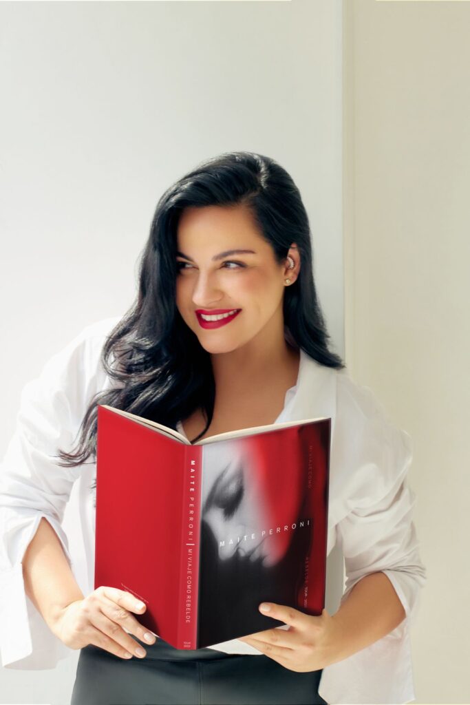 MAITE PERRONI presenta su libro “MI VIAJE COMO REBELDE”